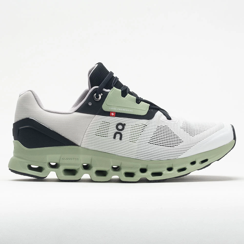 On Running On Cloudstratus Women's White/Black